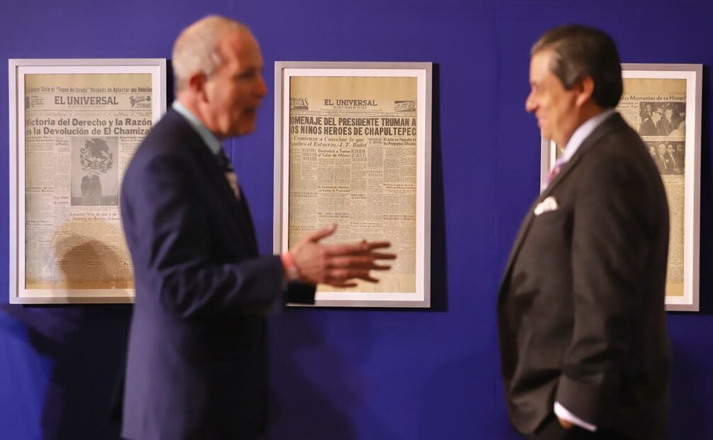 Exhibición portadas de El Universal en Embajada de Estados Unidos en México. Foto: Berenice Fregoso/EL UNIVERSAL