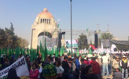 Campesinos alistan marcha del Monumento a la Revolución a Embajada de EU