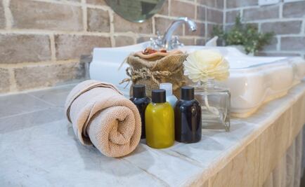 Los artículos que SÍ y NO puedes llevarte de un hotel 