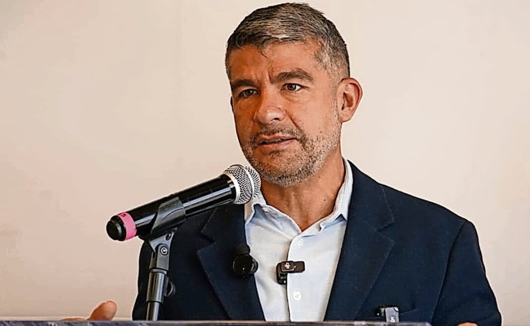 El conferencia, el alcalde Mauricio Tabe aclaró que no está en contra de las Utopías. Foto: Especial