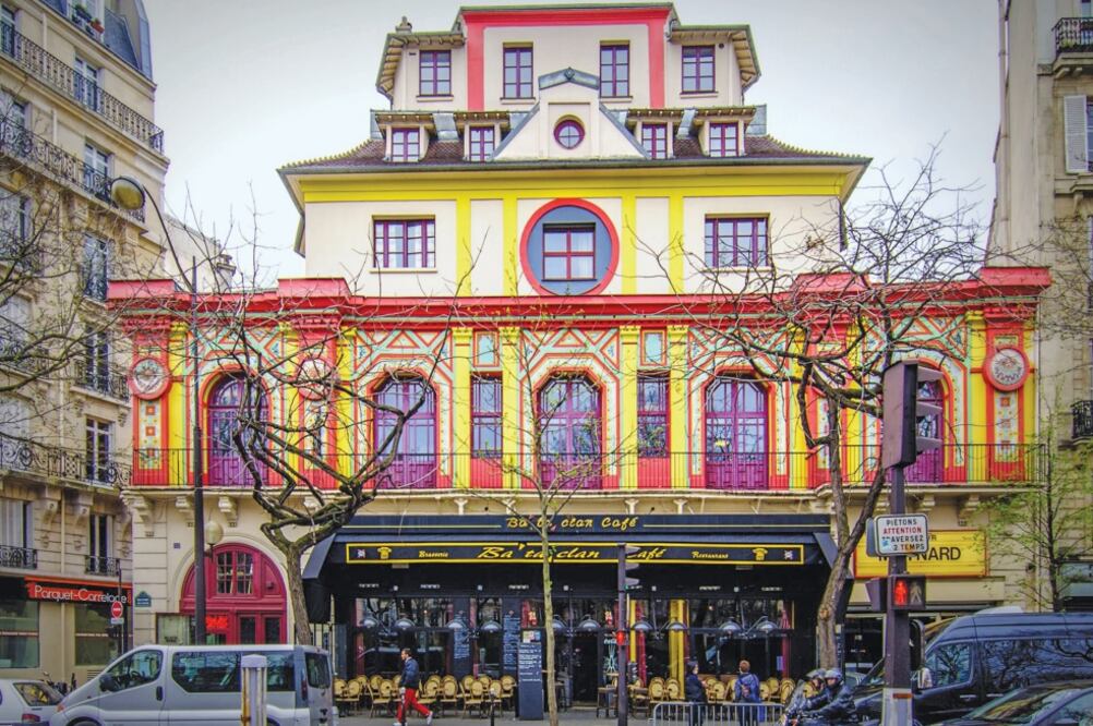 En Le Bataclan, donde ocurrieron los ataques terroristas del viernes, se han presentado todo tipo de artistas, entre ellos el extinto grupo Oasis (ARCHIVO EL UNIVERSAL)