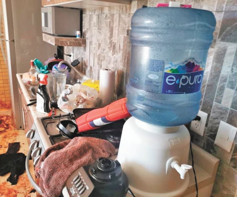 El feminicidio ocurrió en la cocina, donde quedaron rastros del crimen. Familiares de Ingrid afirman que Érick era muy violento. Foto: ESPECIAL