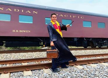 Joven se disfraza de Harry Potter para tomarse épicas fotos junto a La Emperatriz 2816