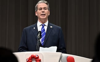 EU sanciona a 35 entidades por red financiera iraní; estarían ligadas al petróleo ilícito y al desarrollo de misiles