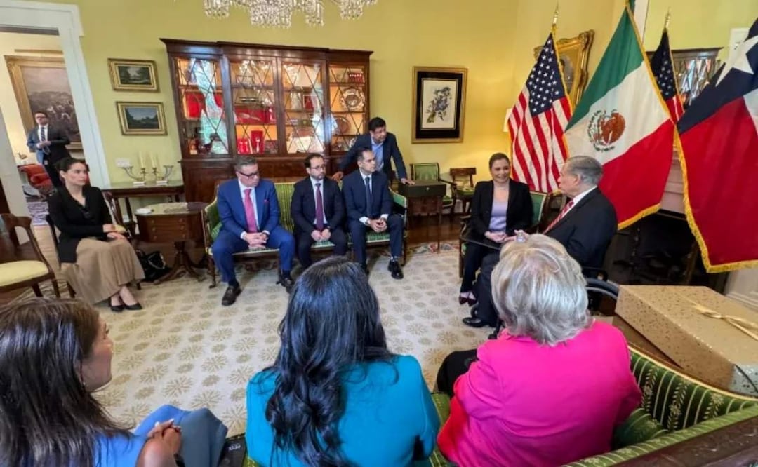 Gobernadora de Chihuahua, Maru Campos durante reunión con su homologo de Texas, Greg Abbott (07/05/2025). Foto: Especial