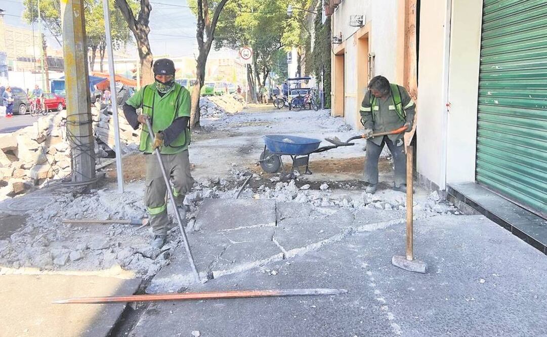 Trabajos en la calle Escuela Médico Militar, en La Merced. Foto: Especial
