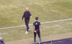 Javier Aguirre regaña a Rafa Márquez durante el amistoso entre México y Ghana