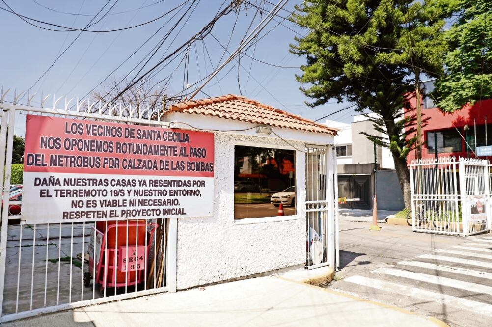 Inconformes piden respetar el proyecto original para el que la Secretaría de Obras y Servicios destinó una fuerte inversión (IVÁN STEPHENS. EL UNIVERSAL)