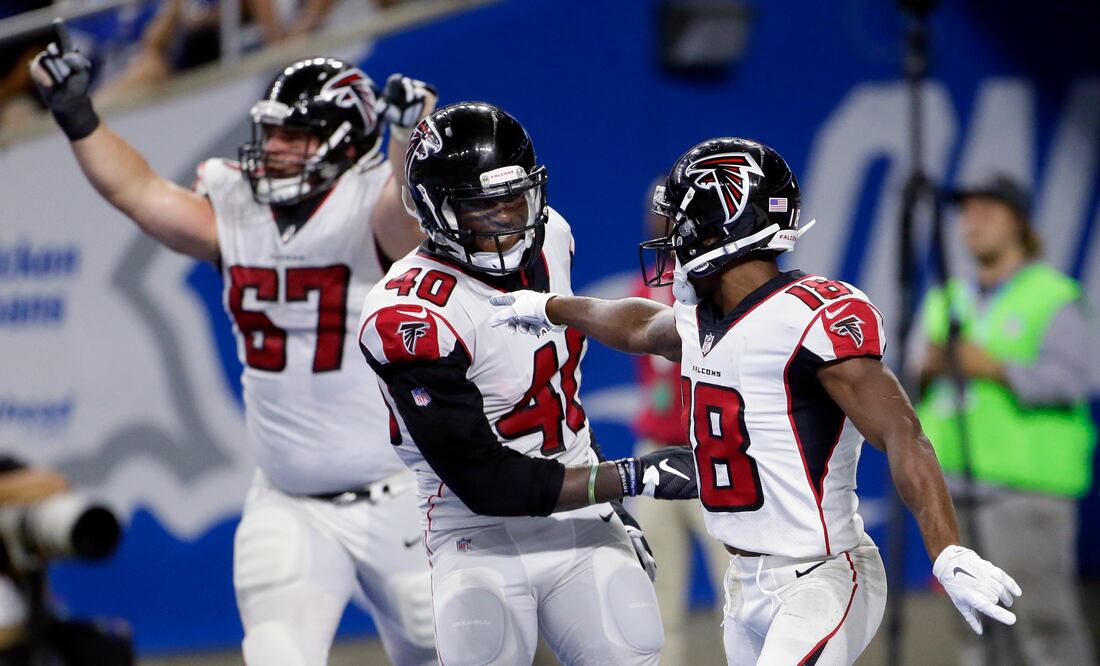 AP. Falcons celebran victoria sobre Detroit