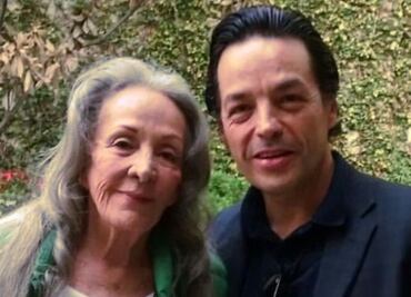 Arturo Vázquez rompe en llanto al recordar a su madre Isela Vega y prefiere no hablar sobre su papá Alberto Vázquez