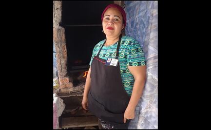 Cocinera regala comida a personas afectadas por Covid-19 en Rosarito, BC