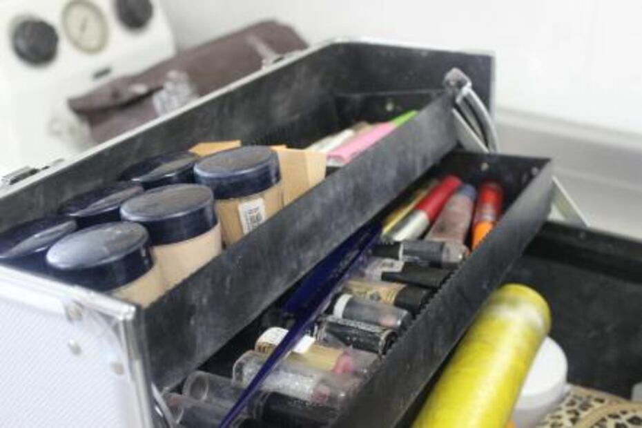 La joven que embellece muertos 