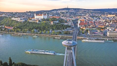 Bratislava, ciudad de papel