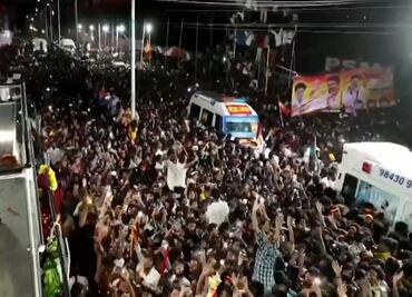 Reportan al menos 36 muertos por una estampida en India