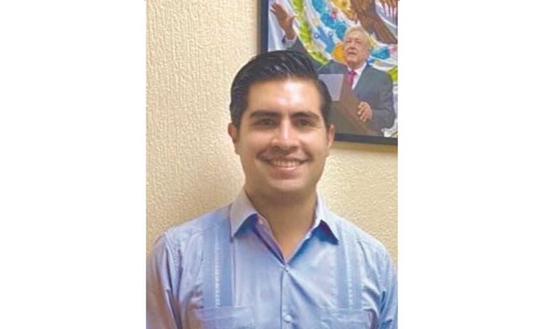 Eurípides Flores representa a Morena ante el INE. Foto: Tomada de Twitter