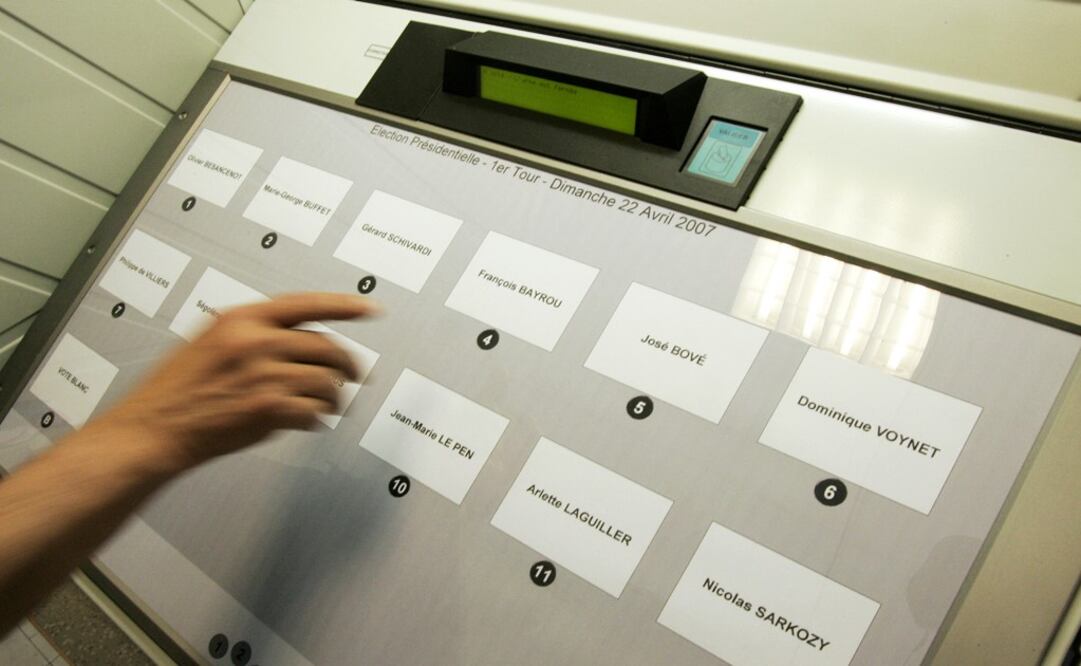 Electronic voting booth - Photo: Christophe Ena/AP