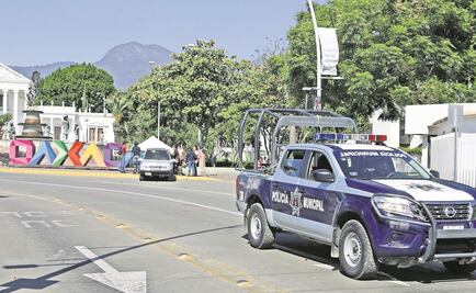 Policías de Juchitán cumplen 48 horas en paro