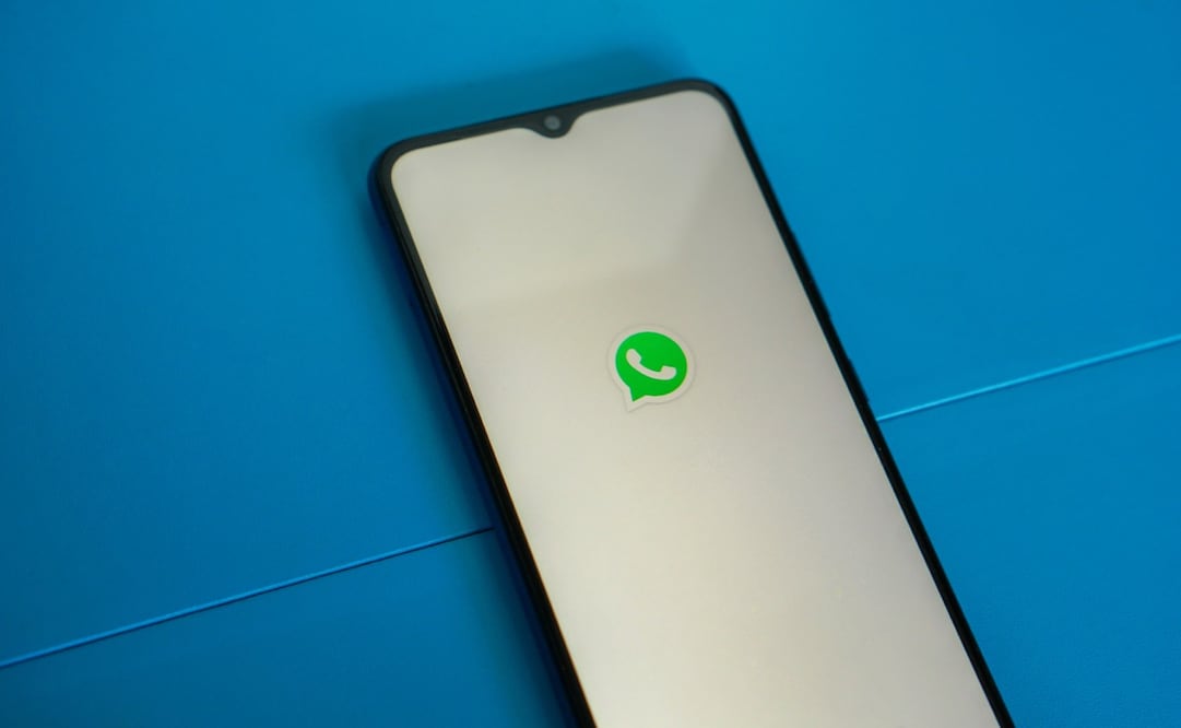 WhatsApp puede ocupar mucha memoria en tu celular. Imagen: Unsplash