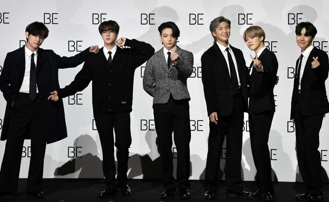 Los miembros de BTS durante una conferencia de prensa en Seoul, Corea en 2020. Foto: Jung Yeon-je / AFP.
