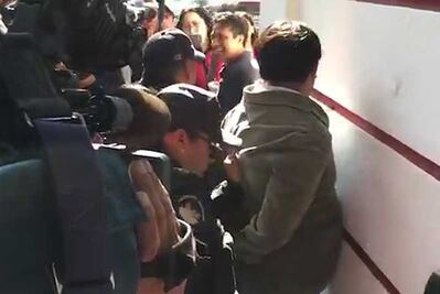 Detienen a presunto ladrón en esquina de casa de transición de AMLO