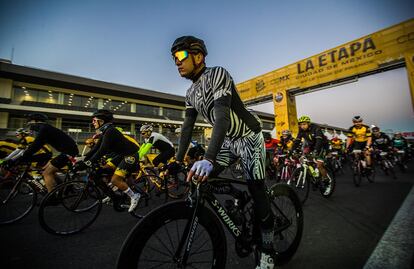 Genera caos cierre de carriles centrales de Periférico Norte por Tour de France 