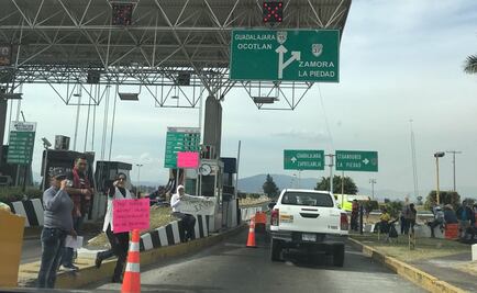Se moviliza CNTE en carreteras de Michoacán