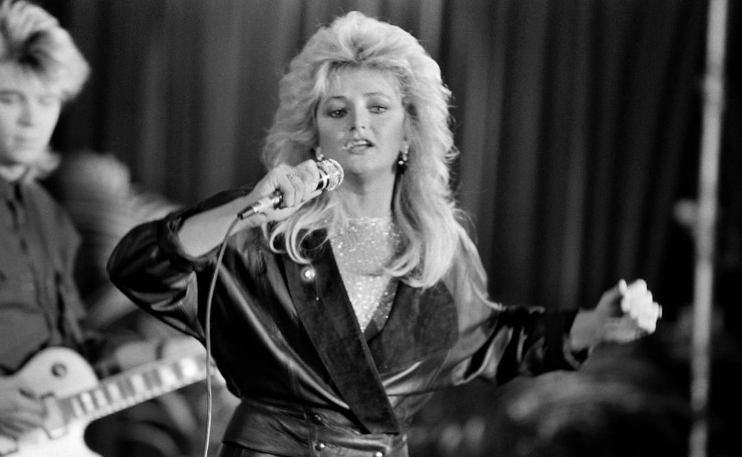 La música británica Bonnie Tyler canta en la Maison de la Chimie de París el 17 de diciembre de 1984. La cantante galesa Bonnie Tyler, conocida sobre todo por su poderosa y evocadora canción de amor "Total Eclipse of the Heart", ha fallecido a los 75 años.
Foto de PHILIPPE WOJAZER / AFP.