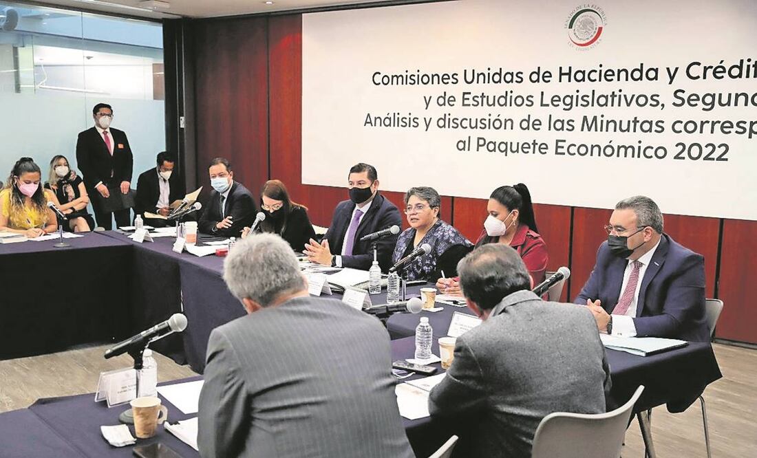 Las comisiones de Hacienda y Estudios Legislativos se reunieron ayer en el Senado. Foto: Especial.