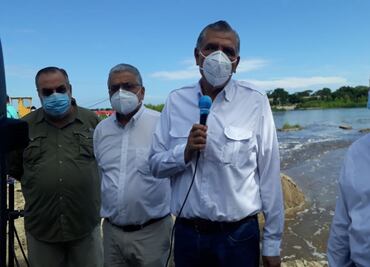 Gobernador de Tabasco invierte 100 mil pesos en “cachitos” para rifa de avión presidencial