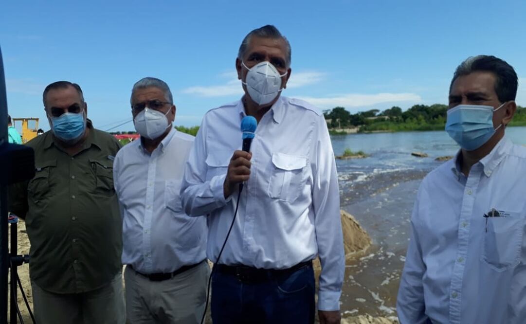 Gobernador de Tabasco invierte 100 mil pesos en “cachitos” para rifa de avión presidencial