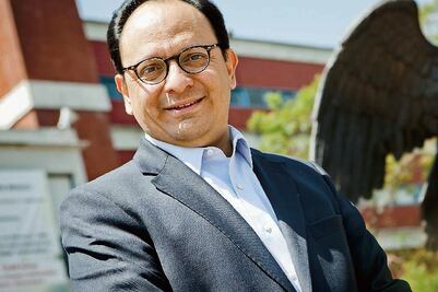 Jorge Islas, defensor en el Canal del Congreso