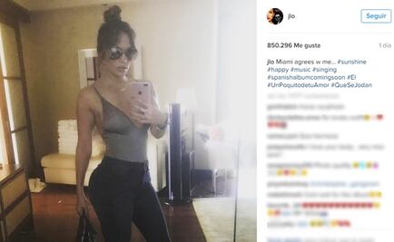 Jennifer Lopez luce su cintura