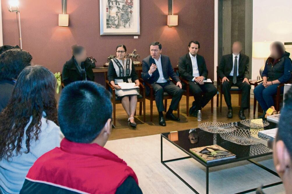 Víctimas de secuestro se reunieron ayer con el titular de la Segob, Miguel Ángel Osorio, y se mostraron preocupadas por la liberación de plagiarios (SEGOB)
