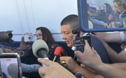 César Jáuregui, exfiscal de Chihuahua, comparece ante FGR en Ciudad Juárez; comentó que confía en el proceso y en las instituciones