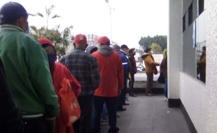 Cumplen con predial, pero encuentran oficinas cerradas por "desastre financiero" en Naucalpan