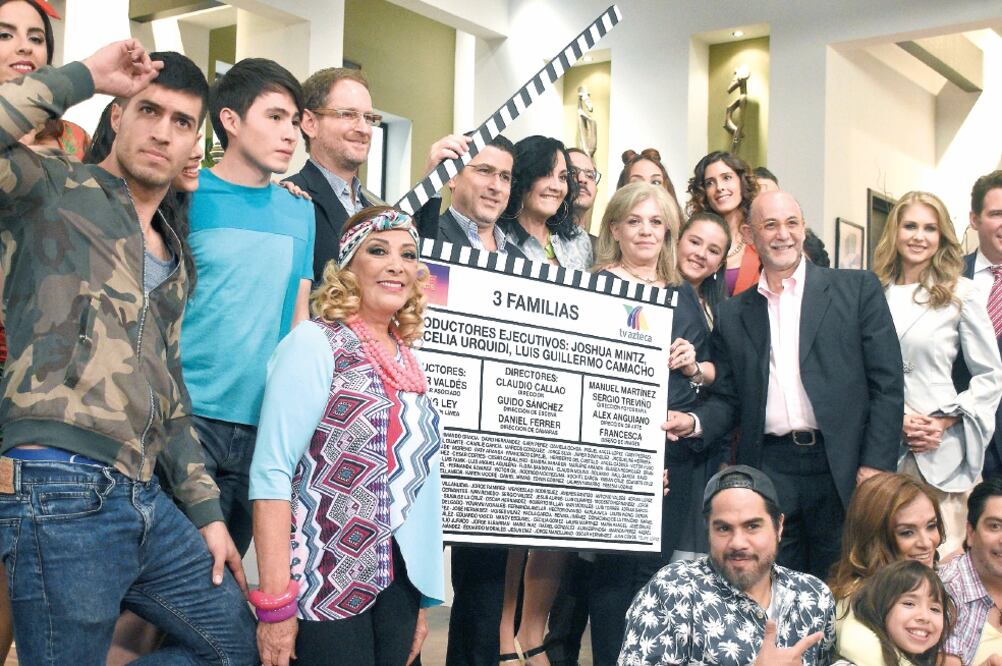 El programa, que ayer dio su claquetazo, abre la barra de comedia en la televisora del Ajusco. (ALONSO ROMERO. ELUNIVERSAL)