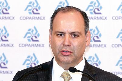 Firma de acuerdo, a regañadientes