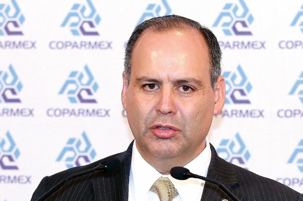 Firma de acuerdo, a regañadientes