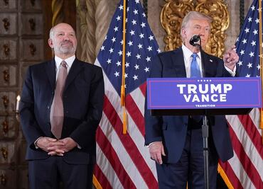 "Es una pared muy cara": Trump se compromete a continuar la construcción del muro fronterizo