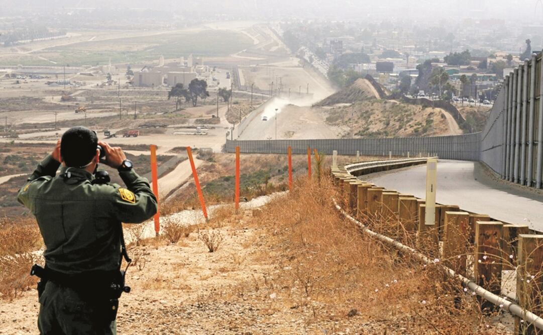 Presentan demandas contra dos grupos antimigrantes en Arizona