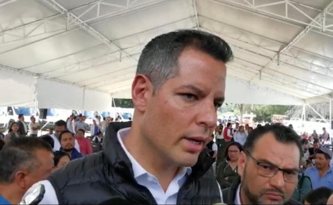 El gobernador Alejandro Murat adelantó que el Ejecutivo presentará una iniciativa para sancionar con la condena más alta la violencia y el odio contra las mujeres. Foto: Edwin Hernández / EL UNIVERSAL