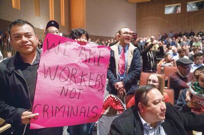 Crónica. “Presidente”, le gritan simpatizantes en escuela