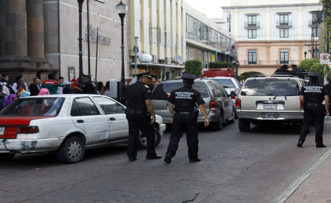Policía de Michoacán arrestó a sujeto que se dedicaba a desmantelar vehículos. Foto: Archivo/EL UNIVERSAL