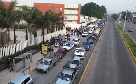 Bloquean accesos a Ciudad Administrativa en Oaxaca