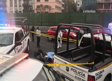 Policía Auxiliar muere en accidente de moto en Miguel Hidalgo; mujer resulta lesionada