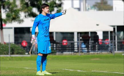 Alex Padilla se queda en la banca; Pumas debuta al portero Pablo Lara