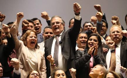 "Sonrían compañeros, todo va a estar bien": las frases de Ebrard en su renuncia adelantada