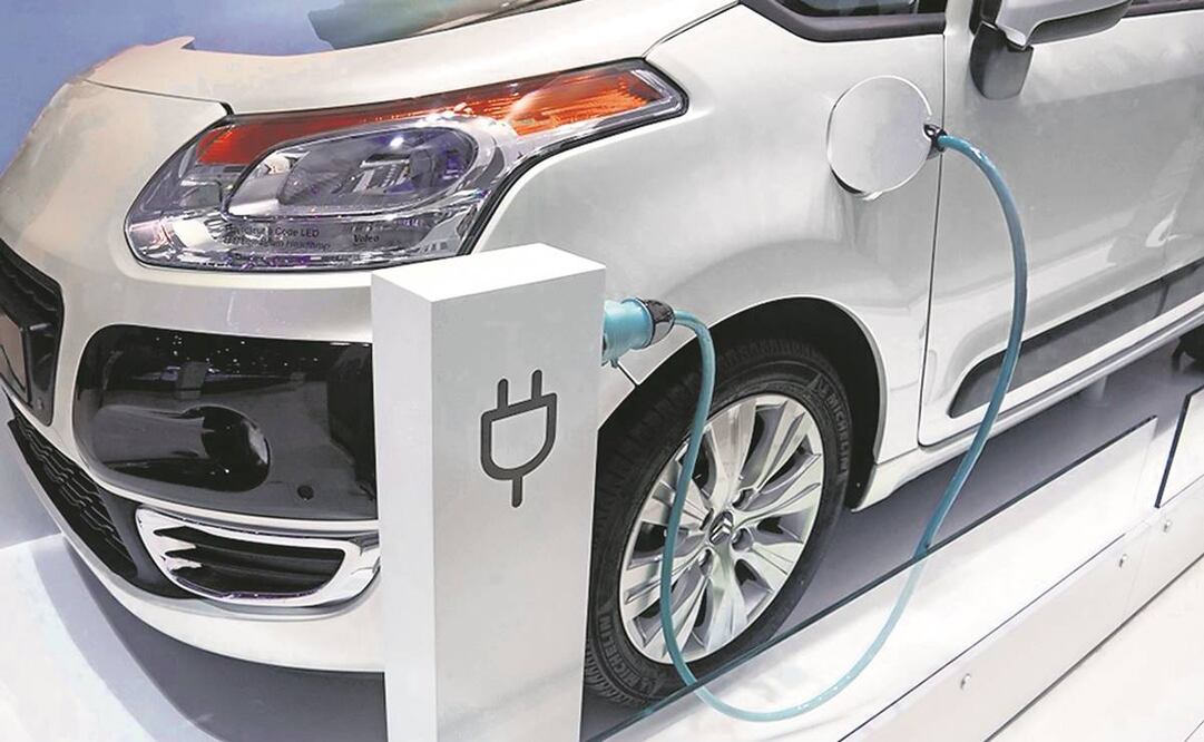 Especialistas en la industria detallan que México no fábrica baterías para autos eléctricos porque se importan de países asiáticos. Foto: Archivo/EL UNIVERSAL.