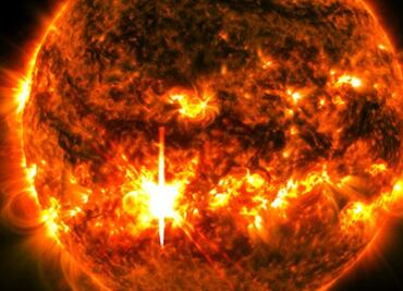 NASA alerta sobre la explosión solar más fuerte del año; podría afectar comunicaciones en la Tierra