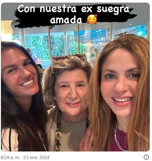 Shakira comparte foto con su exsuegra y su excuñada.